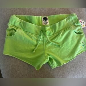 Brand new with tags Maui and sons size L